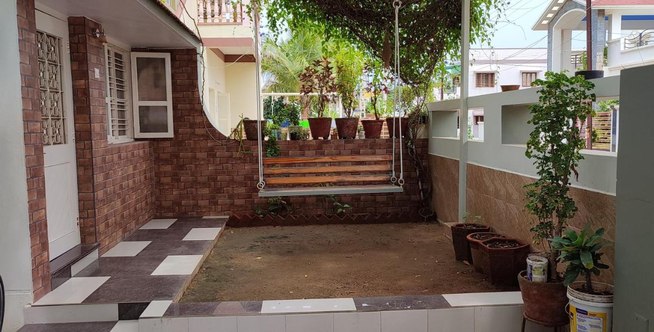 "Go Desert" Homestay Bhuj Εξωτερικό φωτογραφία