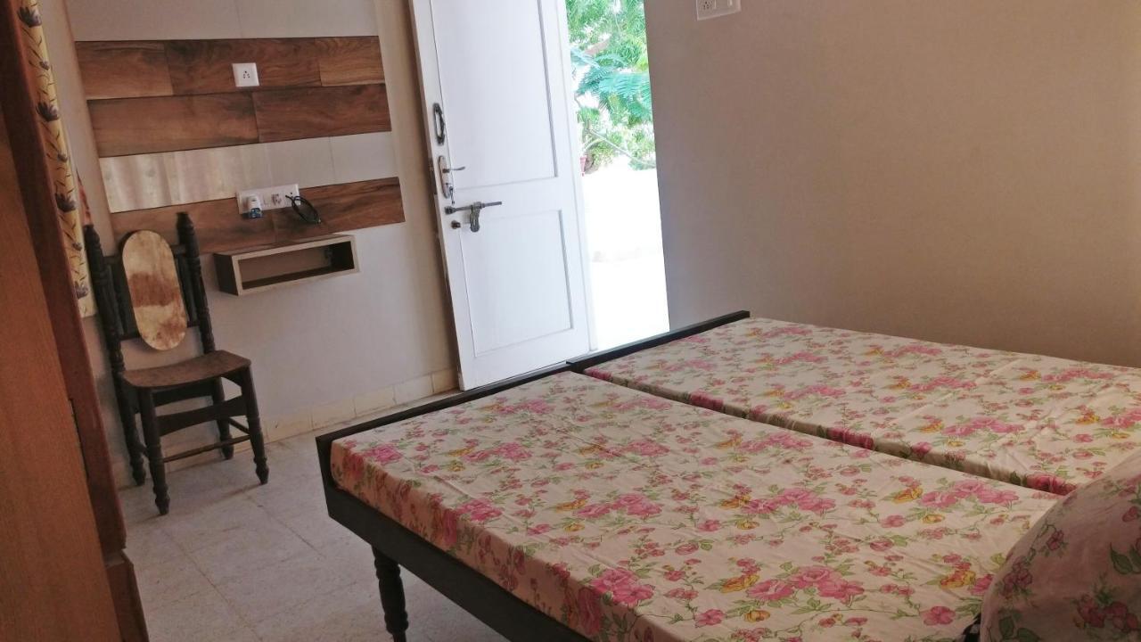 "Go Desert" Homestay Bhuj Εξωτερικό φωτογραφία
